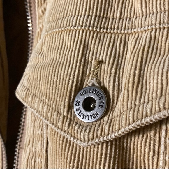 Hollister Size S Corduroy Bomber Jacket w/ Faux Fur Neck and Zipper Front - Picture 11 of 16